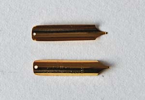 Front and back of nibs